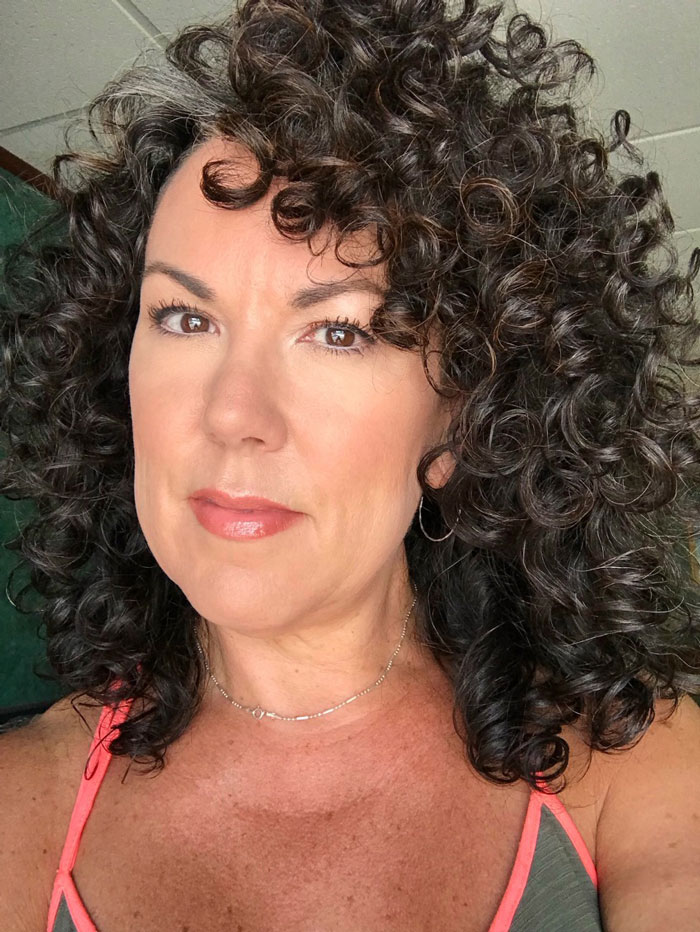 How Deidra Used the CG-Method to Get Juicy Dye-Free Curls