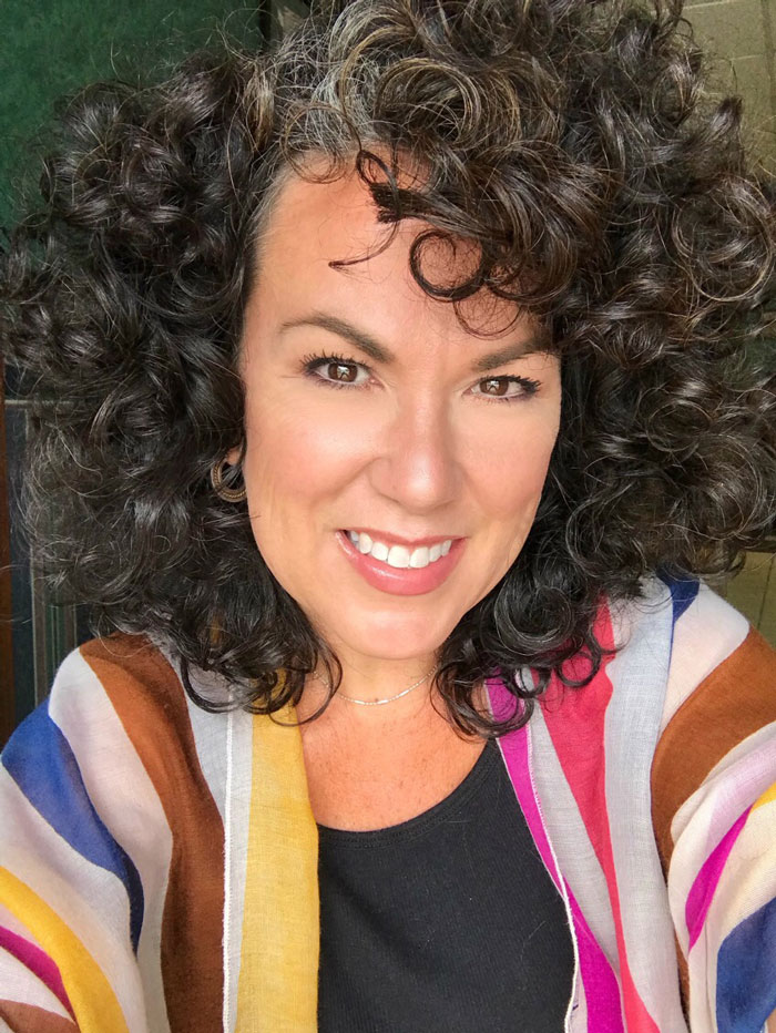 How Deidra Used the CG-Method to Get Juicy Dye-Free Curls