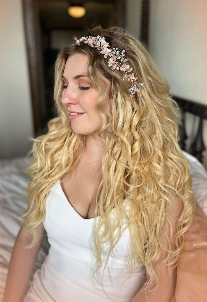 Wedding hairstyles for curly brides | Curly wedding hair, Long curly hair, Curly  bridal hair